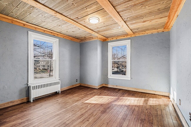 Building Photo - 41 S 27th St