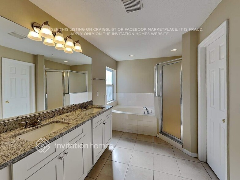 Building Photo - 1106 Sophia Blvd