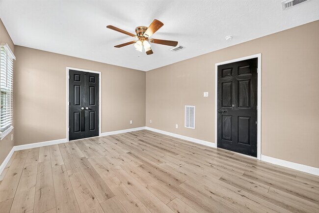 Building Photo - 926 Seabourne Meadow Dr
