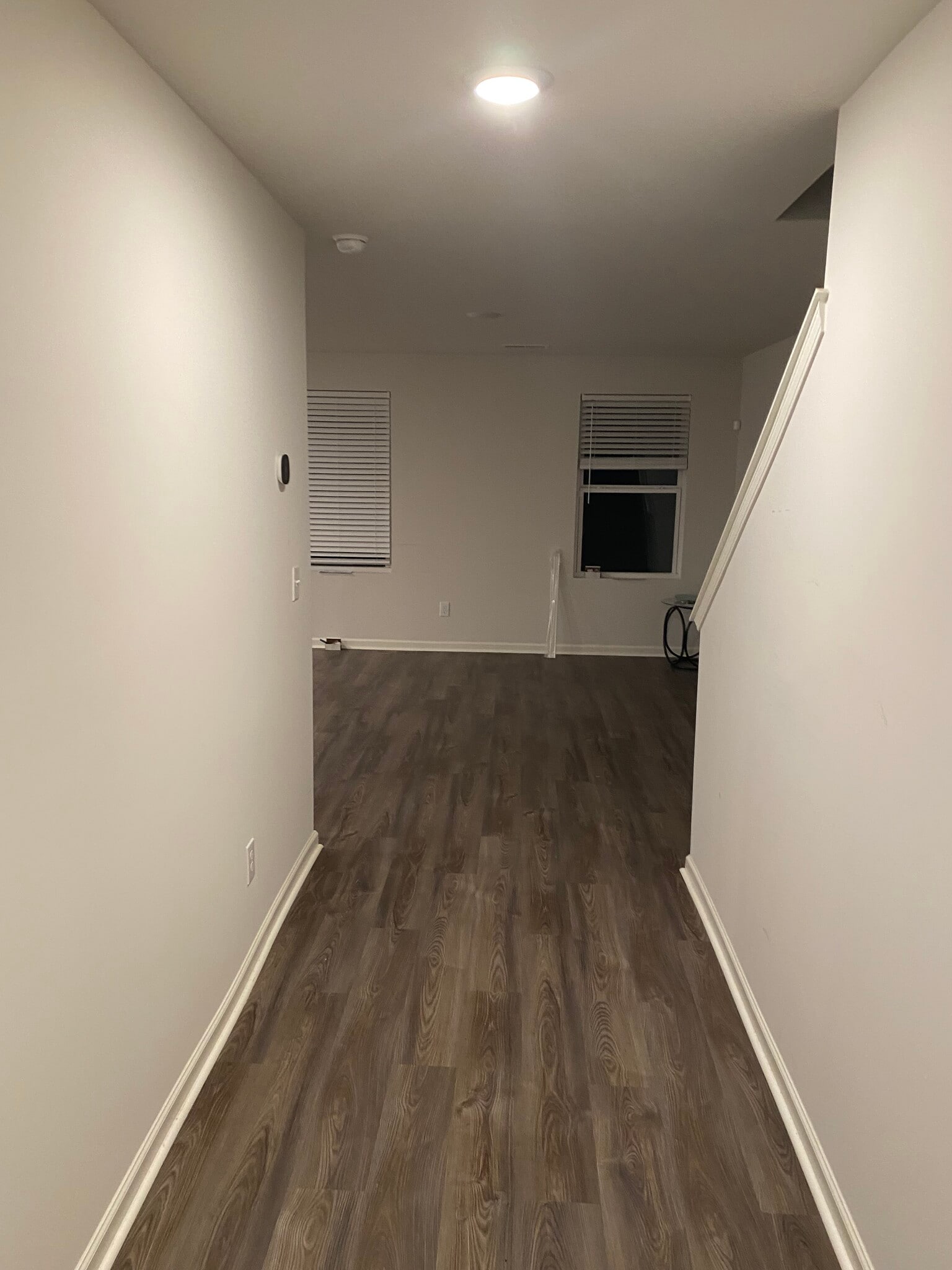 Building Photo - 427 Silo Ct