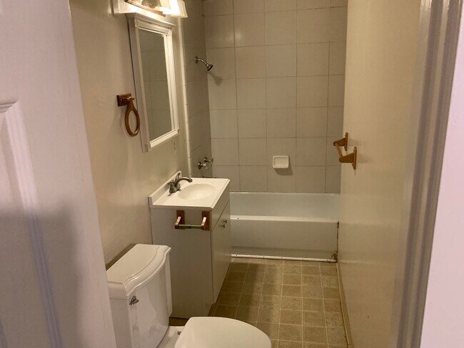 Building Photo - 1809-1811 Buena Vista St