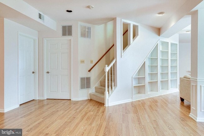 Building Photo - 1719 Strine Dr
