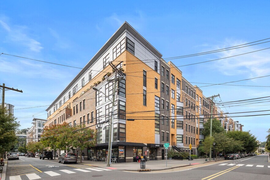 Building Photo - 1100 Adams St