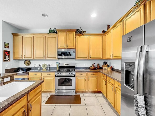 Building Photo - SECTION8 VOUCHER ACCEPTED! Stunning Home at Bay Cedar Ave! 4bed | 3bath