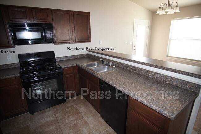 Building Photo - 10692 Canyon Sage Dr