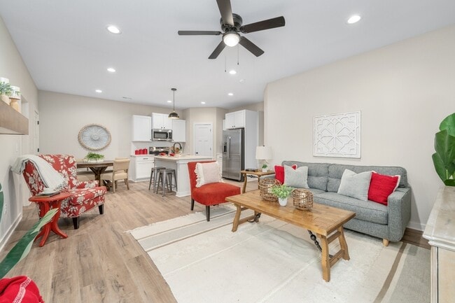 Building Photo - 2438 S Wheatland St