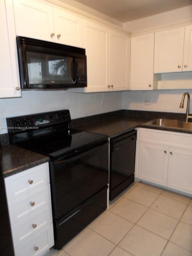 Building Photo - 1439 S Ocean Blvd