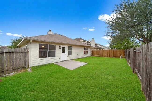 Building Photo - 25118 Clover Ranch Dr