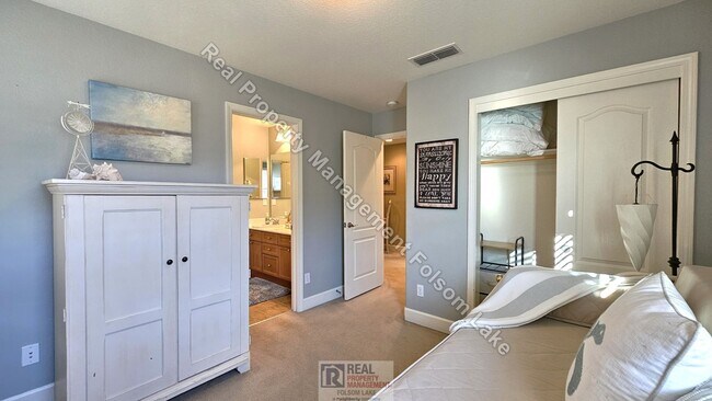 Building Photo - 1529 Borrasca Dr