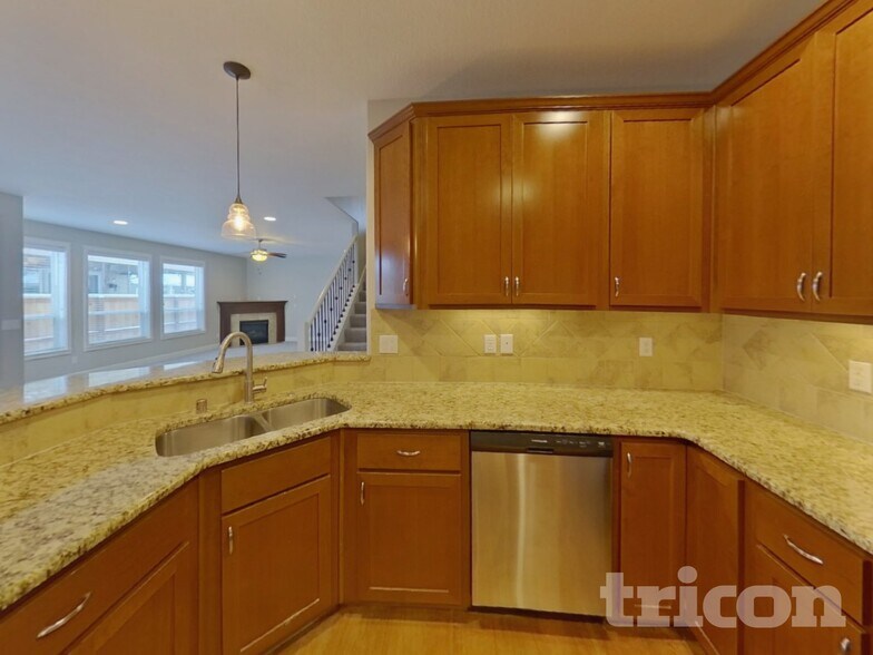 Building Photo - 14414 NW 25th Ct