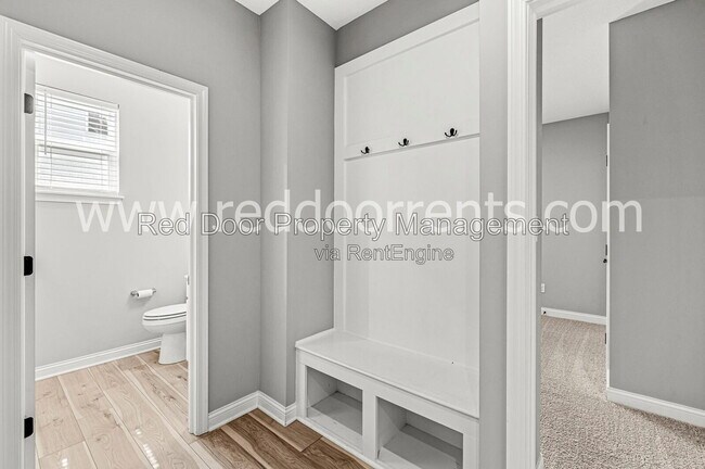 Building Photo - 15648 W Rail Dr