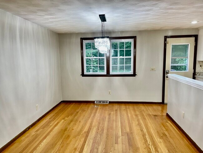 Building Photo - 30 Flynn Rd