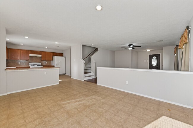 Building Photo - 20631 Tayman Oaks Dr