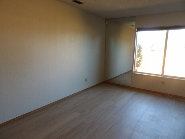 Building Photo - 6419 Village Ln