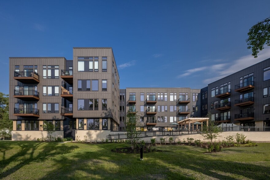 Primary Photo - Starkweather Place