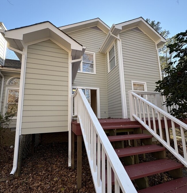 Building Photo - Fabulous 3 Br Townhome  For Rent