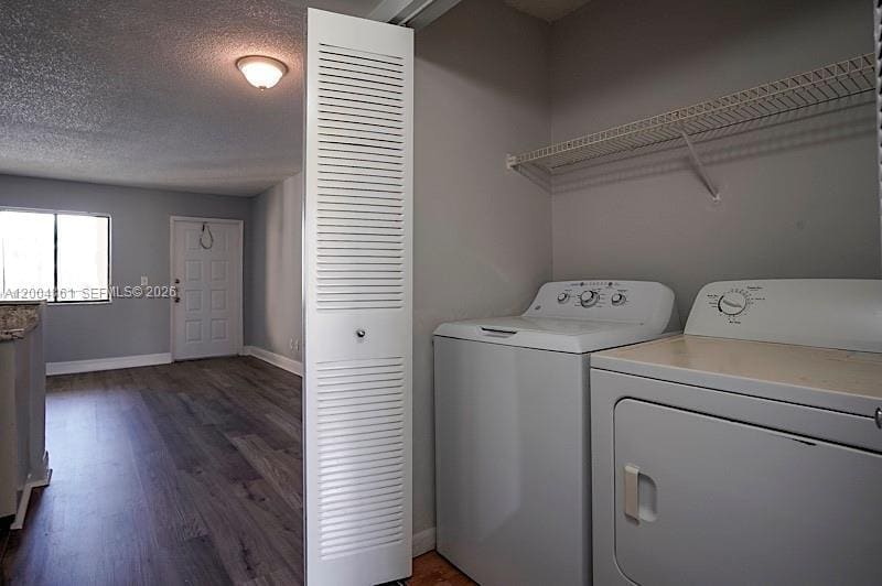 Building Photo - 1727 Meadows Cir W