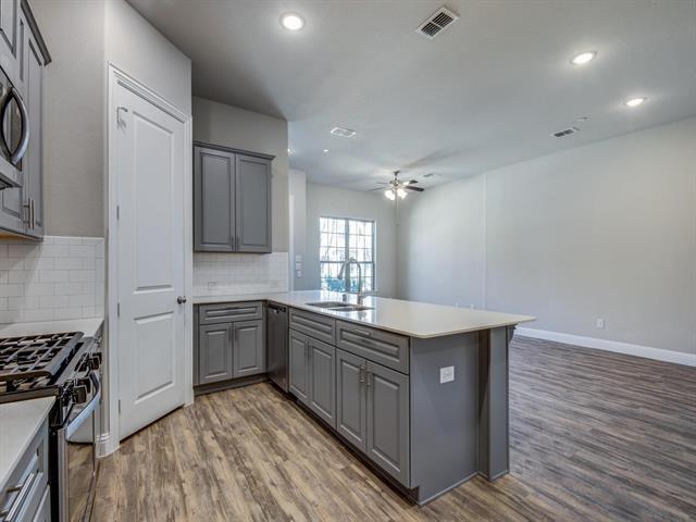 Building Photo - 6234 Rainbow Valley Pl