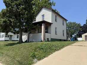 Building Photo - 2317 2nd St