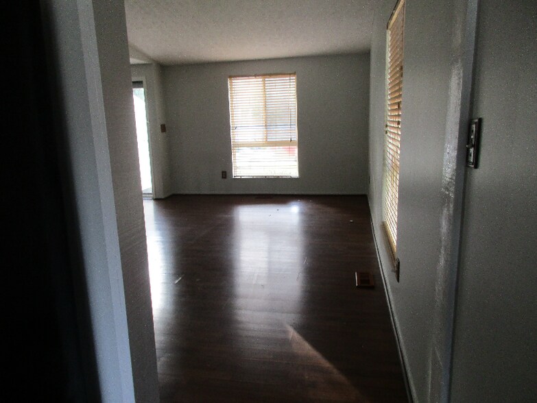 Building Photo - 3333 Chetwood Pl