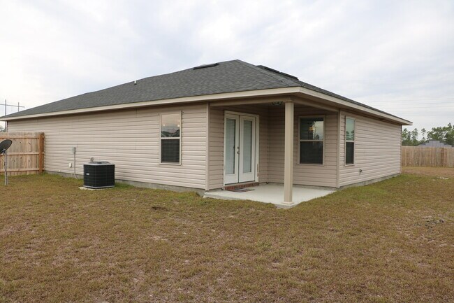 Building Photo - 6393 Redberry Dr