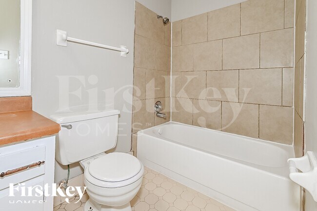 Building Photo - 6702 Valley Park Dr