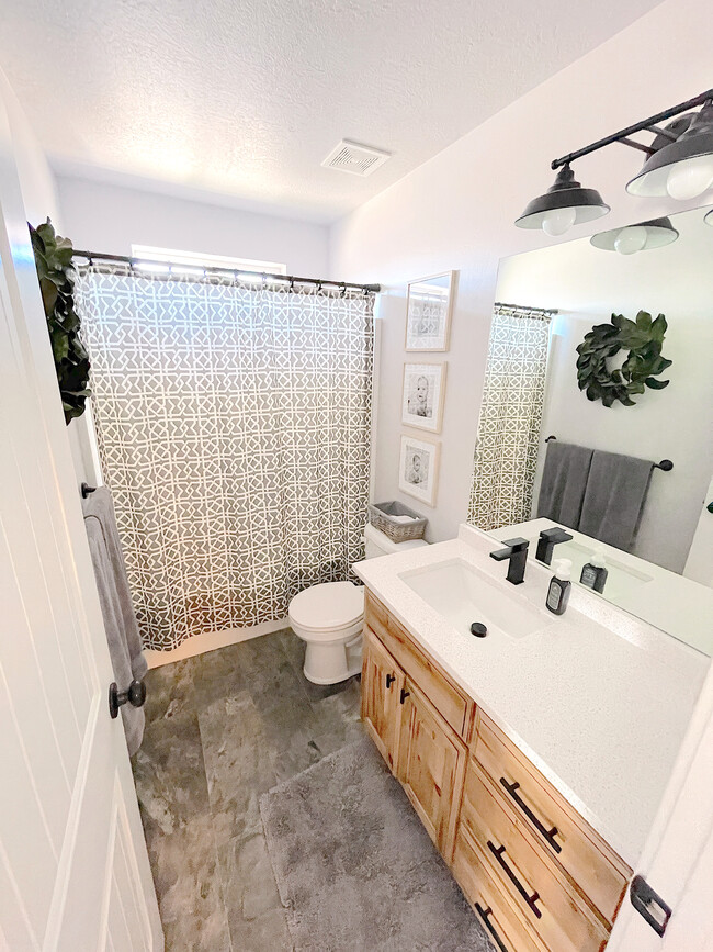 Upstairs Bathroom - 310 W Leann Way