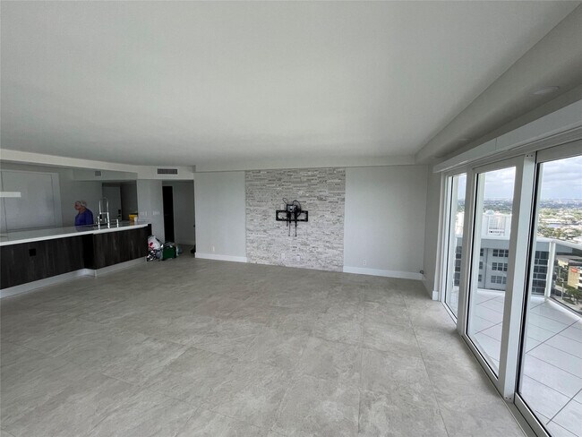 Building Photo - 3500 Galt Ocean Dr