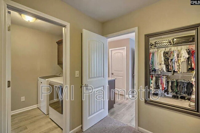 Building Photo - 326 Lanyard Ln