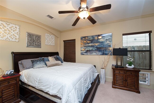 Building Photo - 1141 W 23rd St