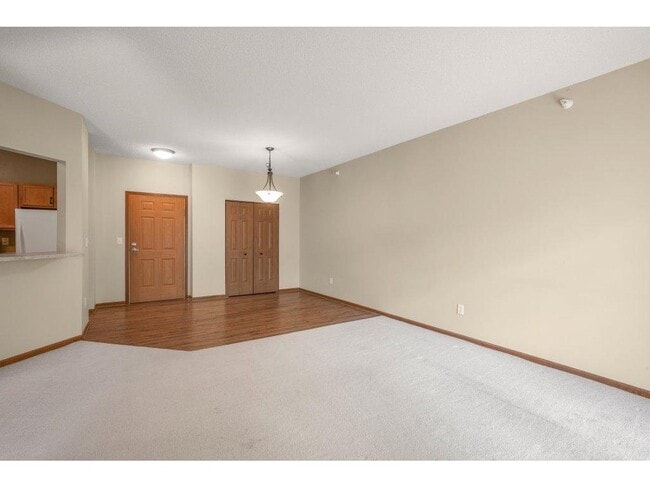 Building Photo - 114200 Hundertmark Rd W