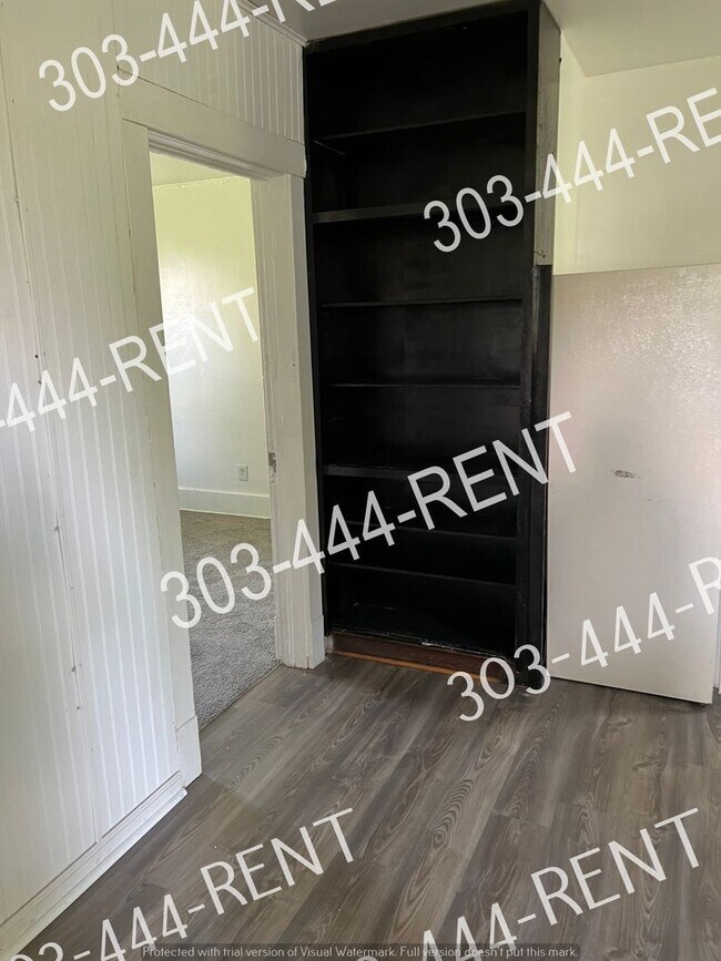 Building Photo - $500 Move-In Special – 3-Bed Ranch Home Minutes from Downtown Denver