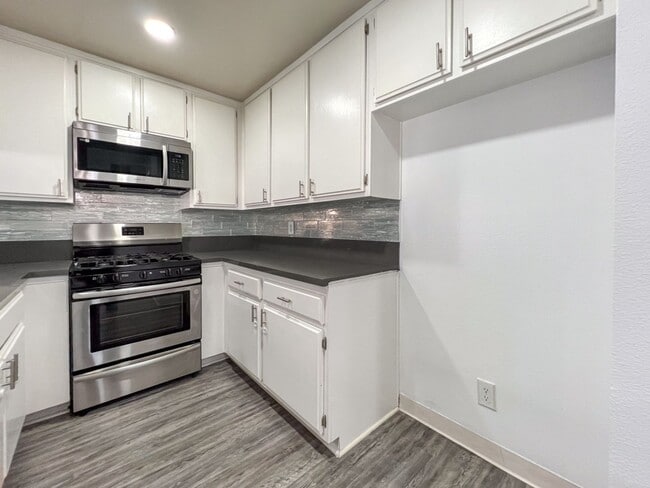 Building Photo - 5104 Sepulveda Blvd