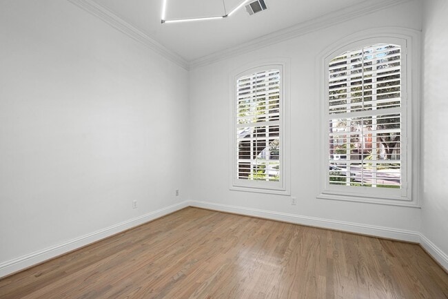 Building Photo - 3642 Asbury St