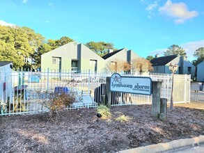 Building Photo - Walk to Bay & Cape Henry Trail!