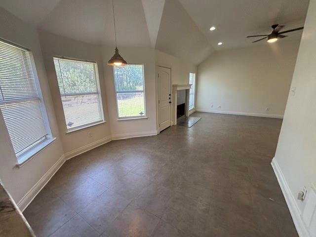 Building Photo - 517 Meadowcrest Dr