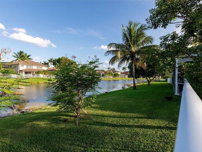 Building Photo - 1640 Sandpiper Cir