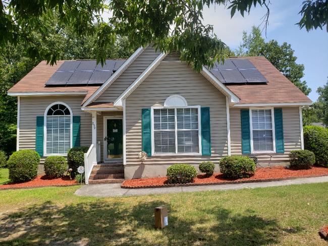 Building Photo - 239 Bradstone Rd