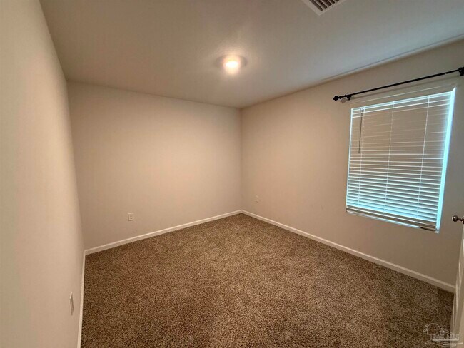 Building Photo - 1719 Paisleigh Dr