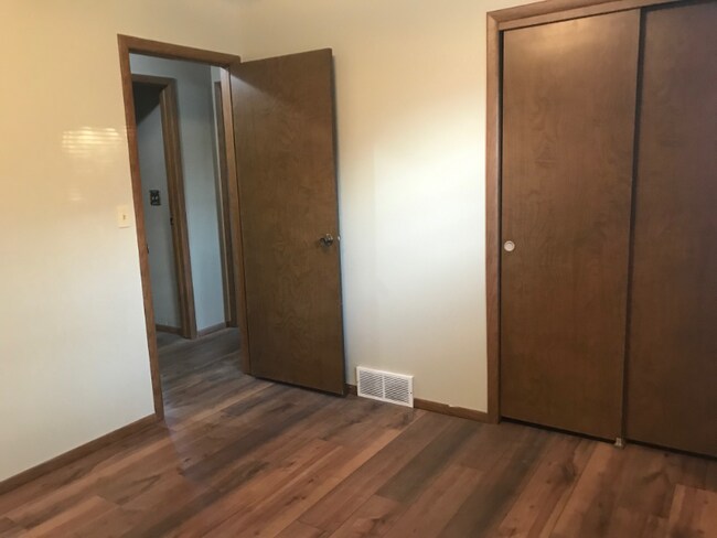 Building Photo - 6001 Echo Ridge