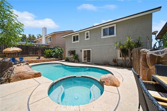 Building Photo - 731 Langer Dr
