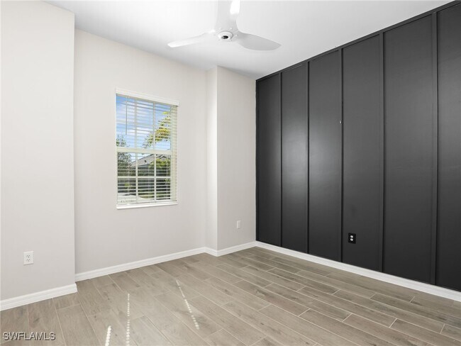 Building Photo - 15904 Sugar Hl Dr