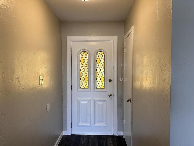 Building Photo - 503 Egret Ln