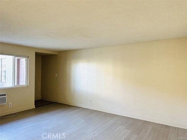 Building Photo - 4830 Canoga St