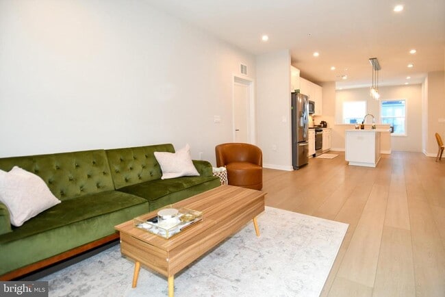 Building Photo - 4771 Sully Pt Ln