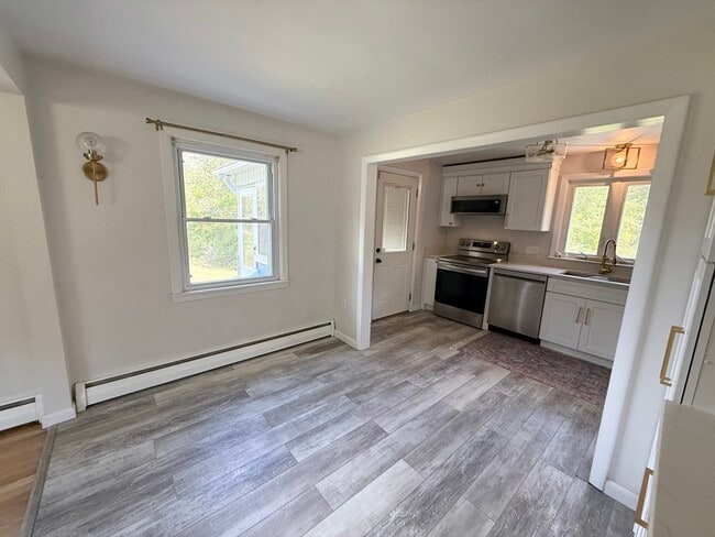 Building Photo - 203 Wales Rd