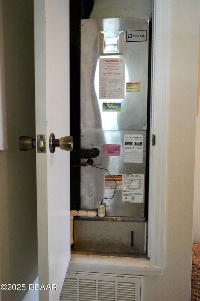 Building Photo - 64 Cardinal Dr