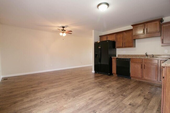 Building Photo - 1718-G Thistlewood Dr