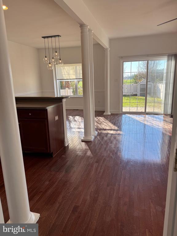 Building Photo - 111 Glacier Dr