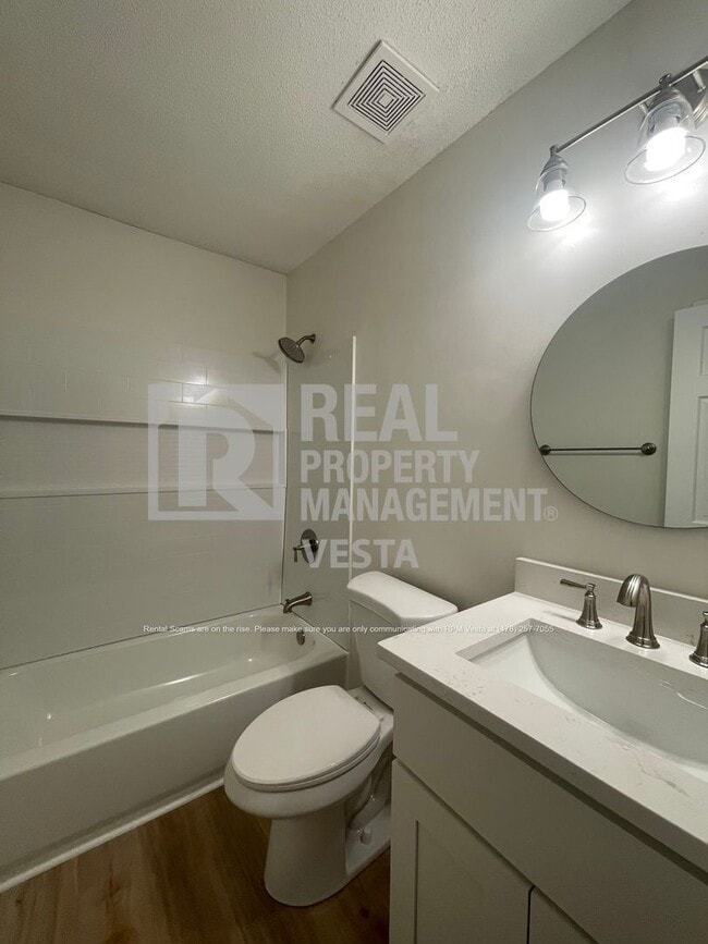 Building Photo - 2866 Glen Echo Dr